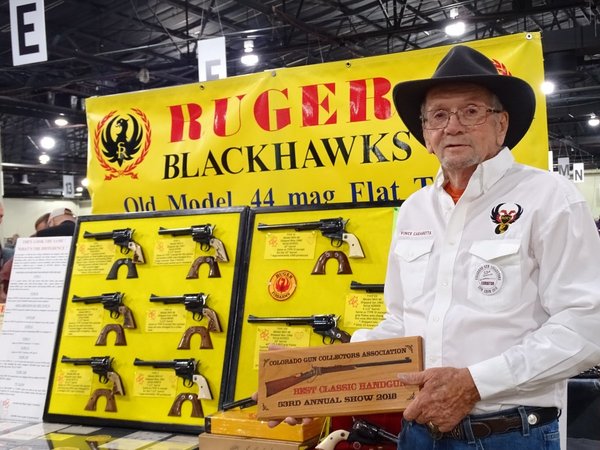 BEST CLASSIC HANDGUN DISPLAY