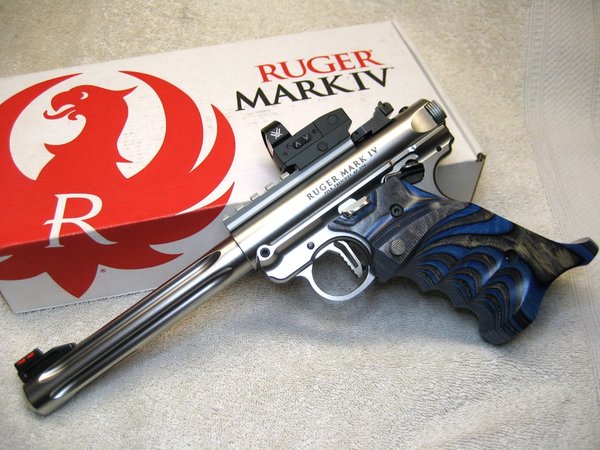 Ruger MkIV Hunter-VQ Laminated Grips & Bolt Release-TK Victory Trigger & Shadow Pic Rail-Vortex Venom RDR Scope.JPG